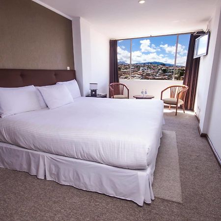 Hotel Presidente Куенка Екстериор снимка