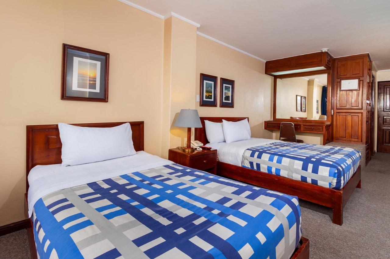 Hotel Presidente Куенка Екстериор снимка