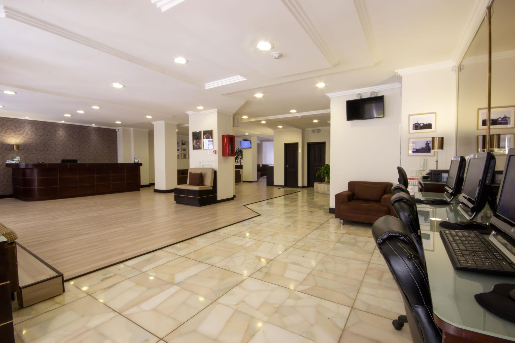 Hotel Presidente Куенка Екстериор снимка