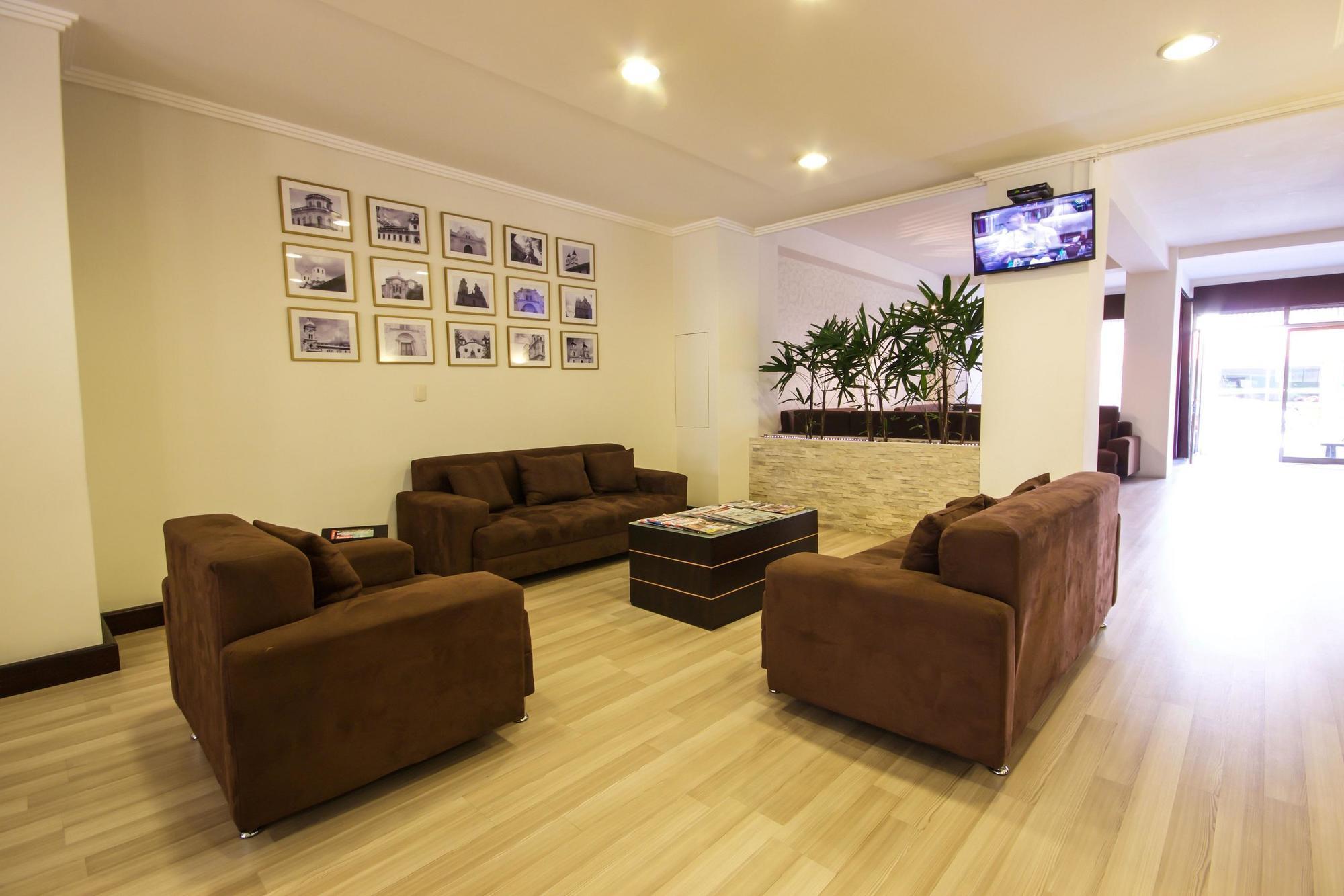 Hotel Presidente Куенка Екстериор снимка