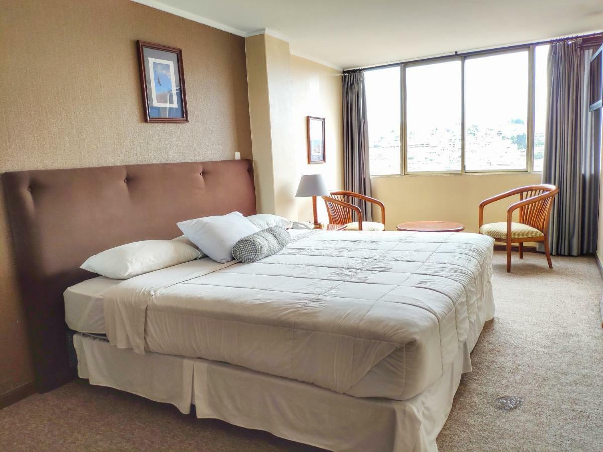 Hotel Presidente Куенка Екстериор снимка