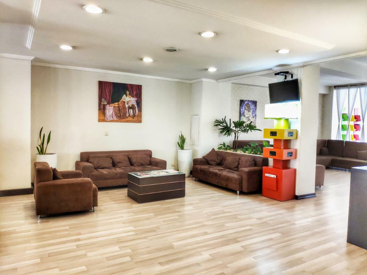 Hotel Presidente Куенка Екстериор снимка